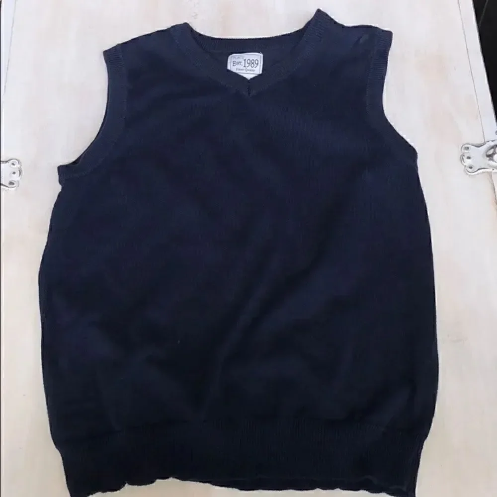 Children’s place navy sweater vest size 10/12